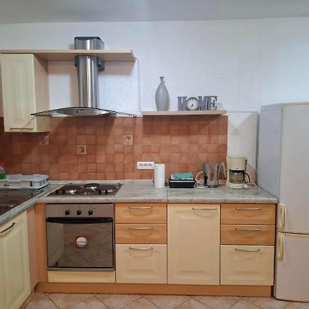 Apartmani Delas Pjescana Uvala Exterior foto